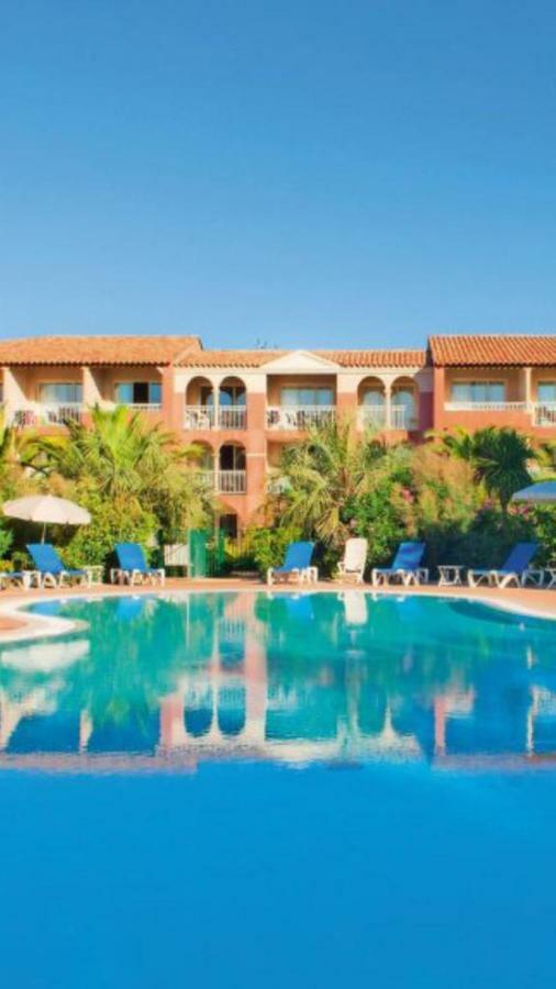 Entre Mer Et Piscine Hyères Exterior foto